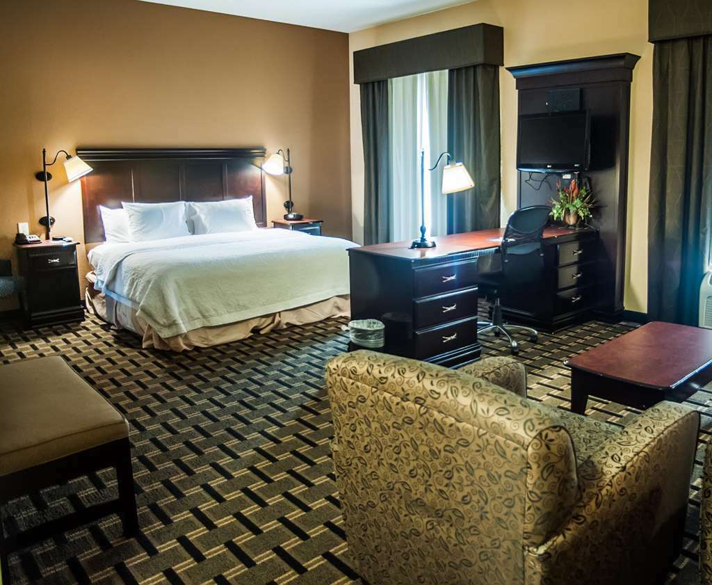 Hotel Hampton &